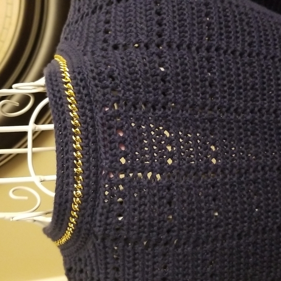 Lilly Pulitzer blue sweater accented with golden chain Details. Size Small - Picture 8 of 12